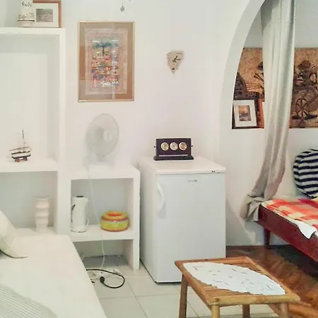 Будинок відпочинку Lovely In With Wifi *